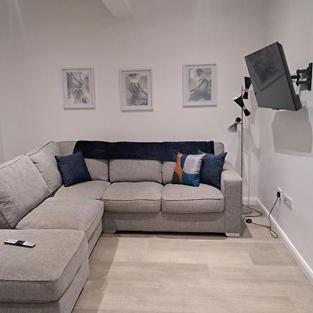 Modern Apartment With Sea Views Portrush Exterior foto