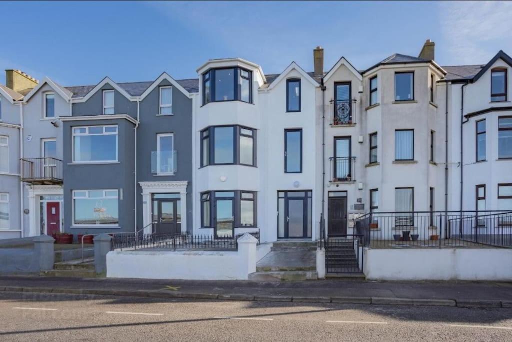 Modern Apartment With Sea Views Portrush Exterior foto